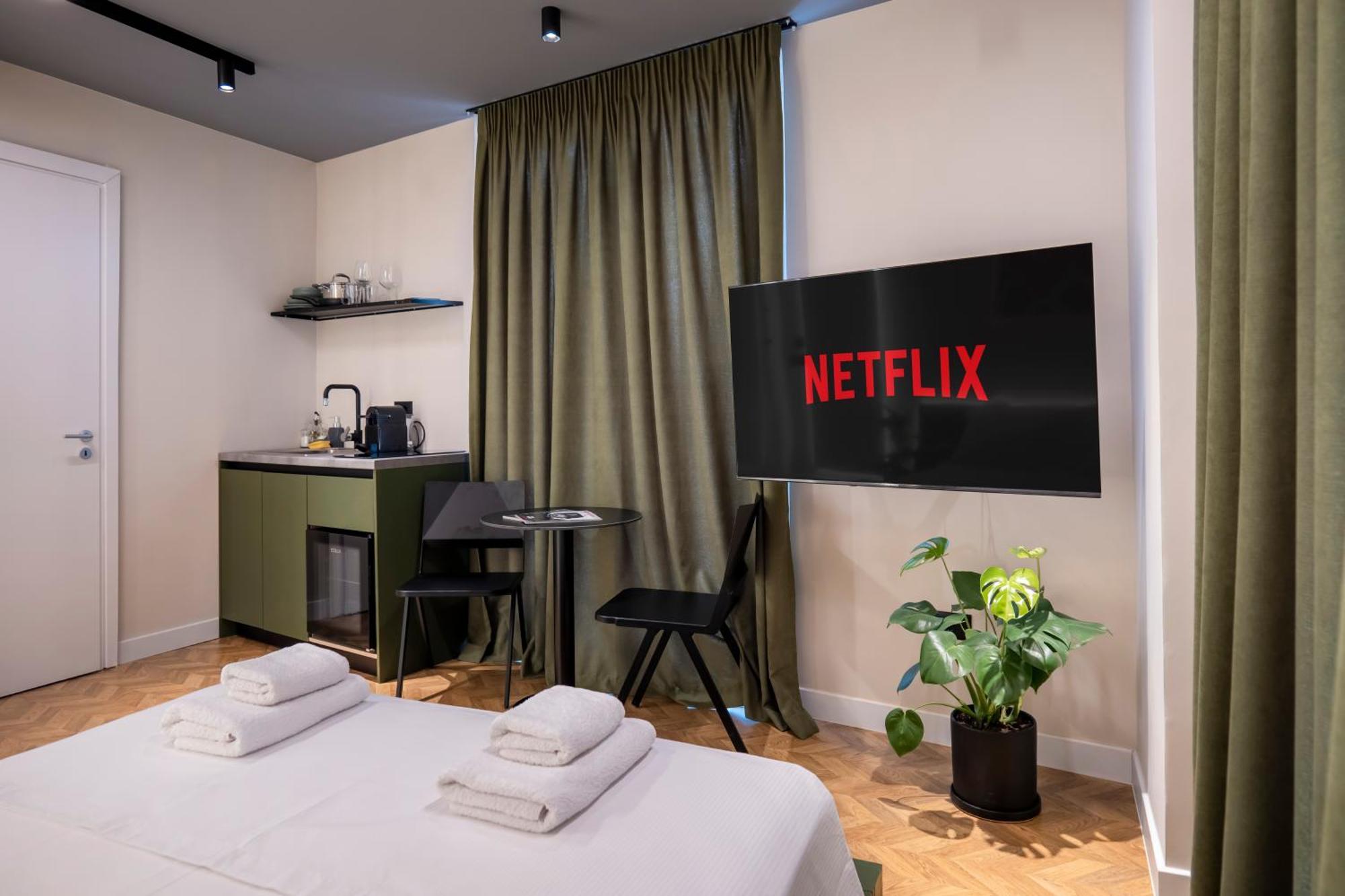 Muz Studios 地拉那 外观 照片