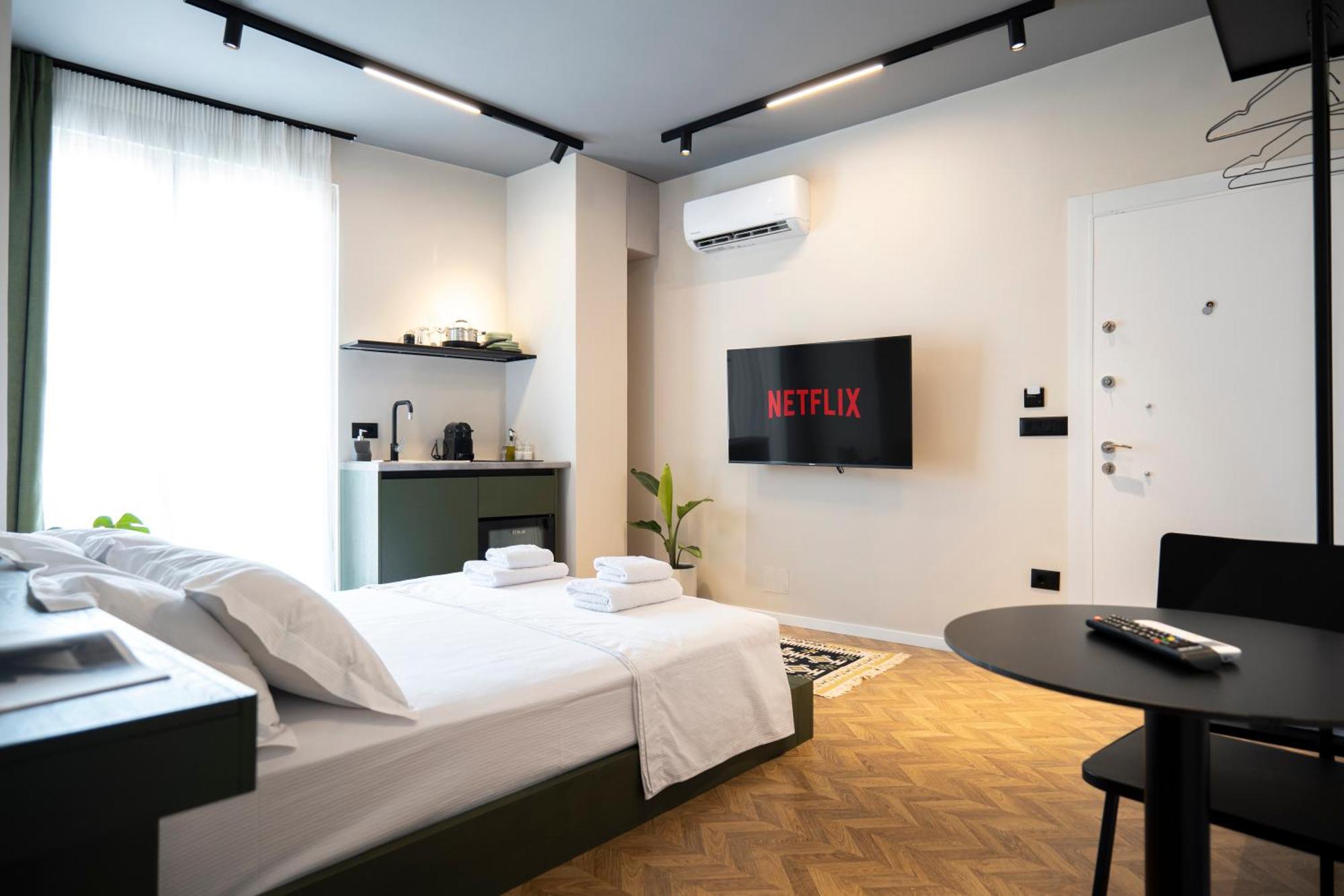 Muz Studios 地拉那 外观 照片
