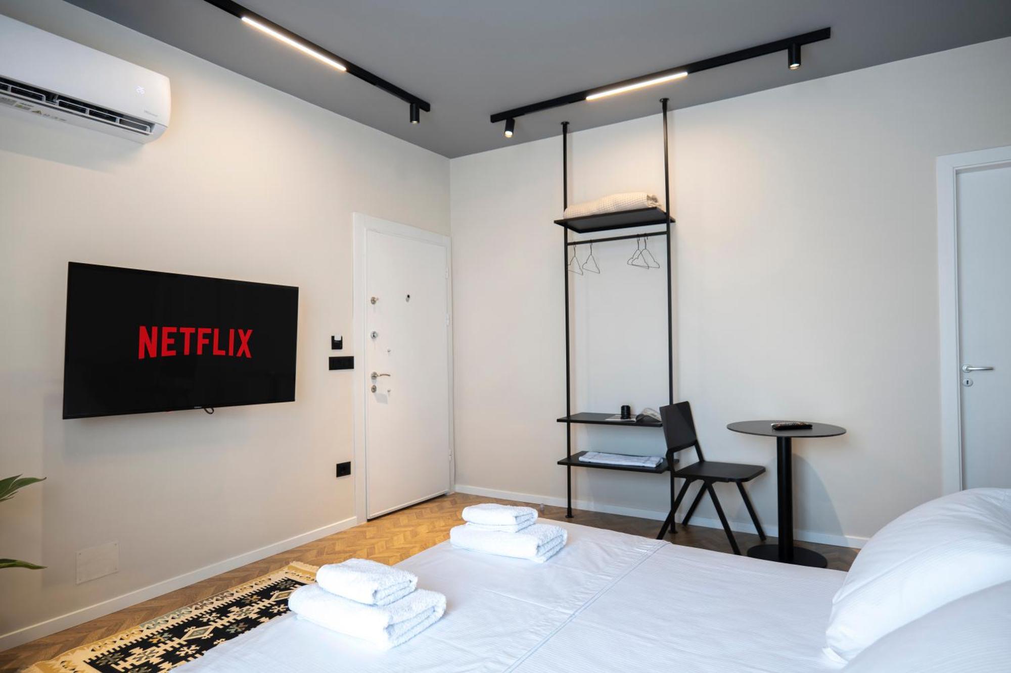 Muz Studios 地拉那 外观 照片