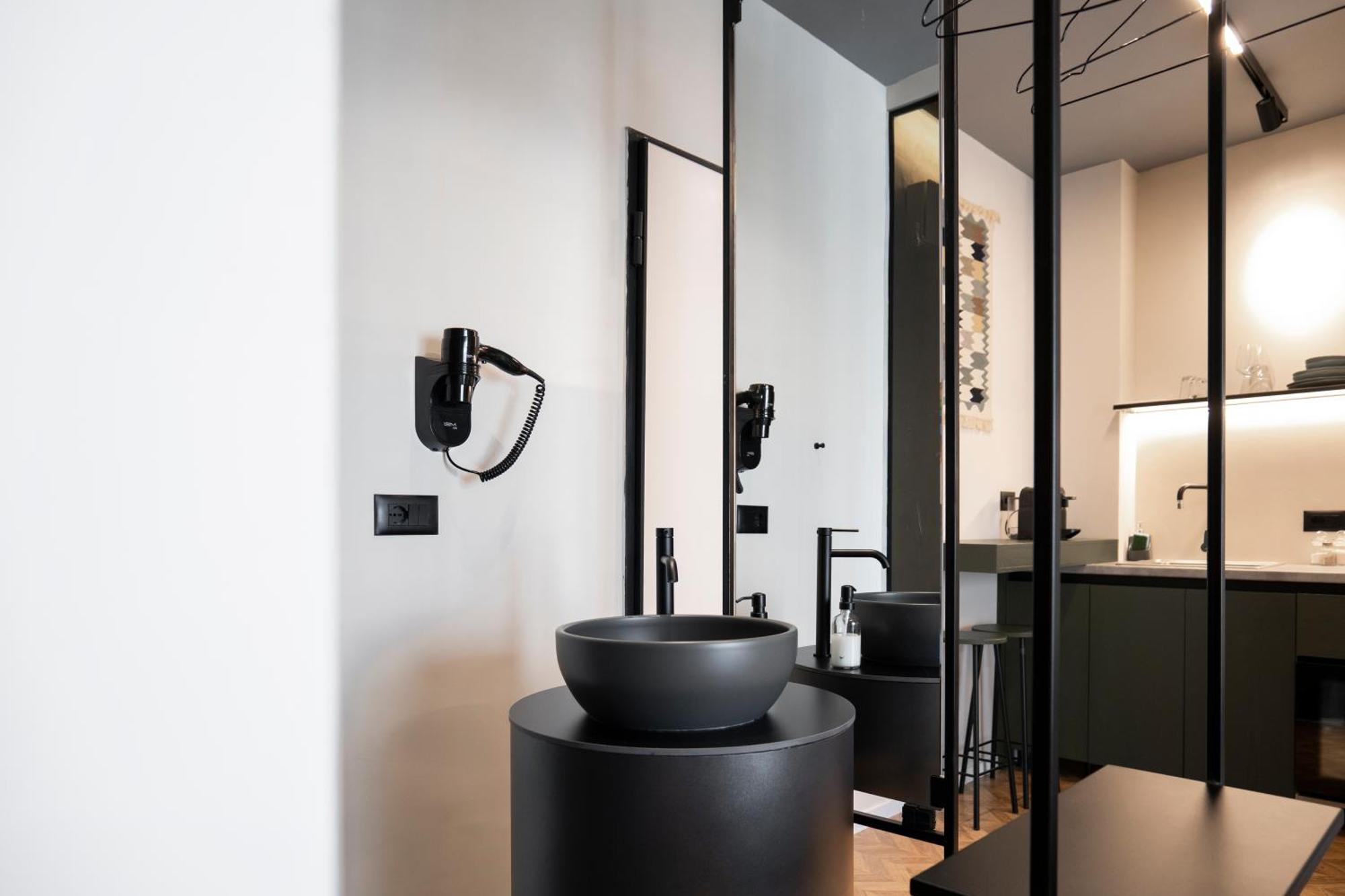 Muz Studios 地拉那 外观 照片